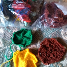 Knit & crochet hexagon blanket